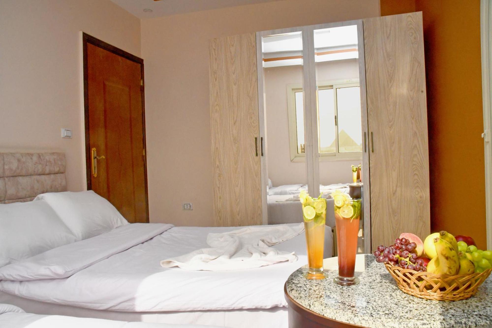 Nun Pyramids Hotel Kafret el-Gabal Eksteriør bilde