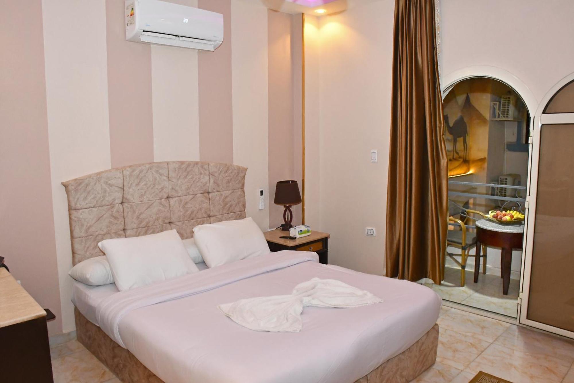 Nun Pyramids Hotel Kafret el-Gabal Eksteriør bilde